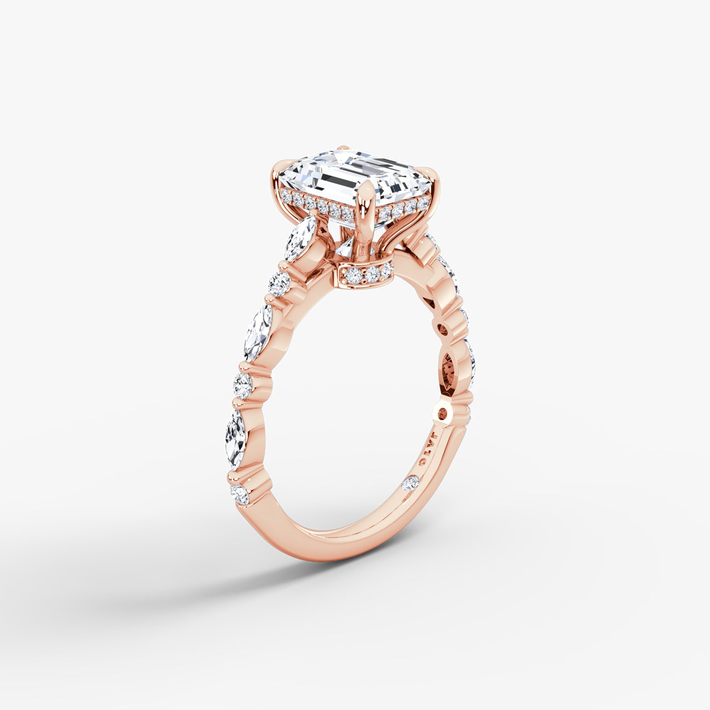 NOVA Marquise Round