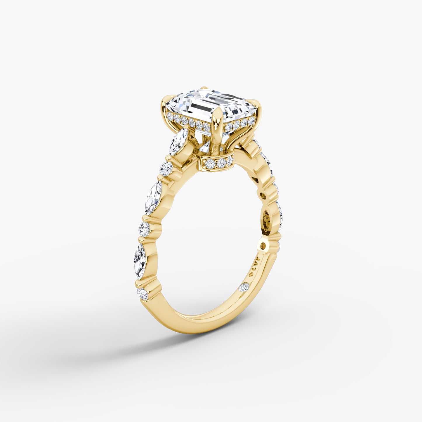 NOVA Marquise Round